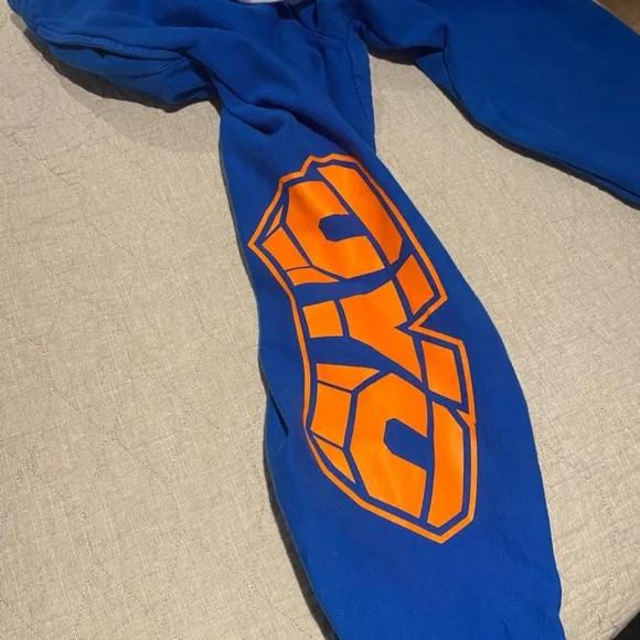 Octobers Very Own New York Knick’s Collab - Picture 10 of 10